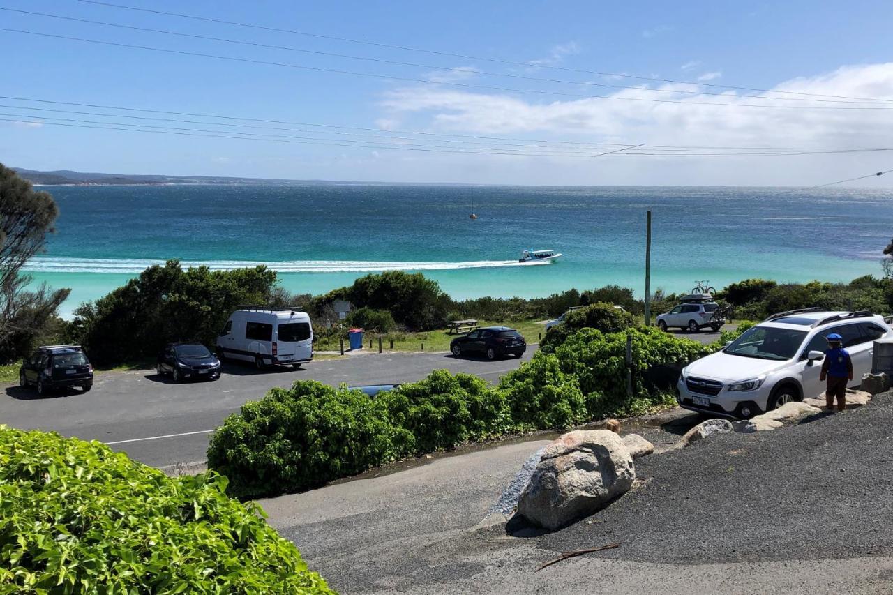 Binalong Beach Cottage Beachfront At Bay Of Fires Next To Restaurant Binalong Bay Eksteriør billede